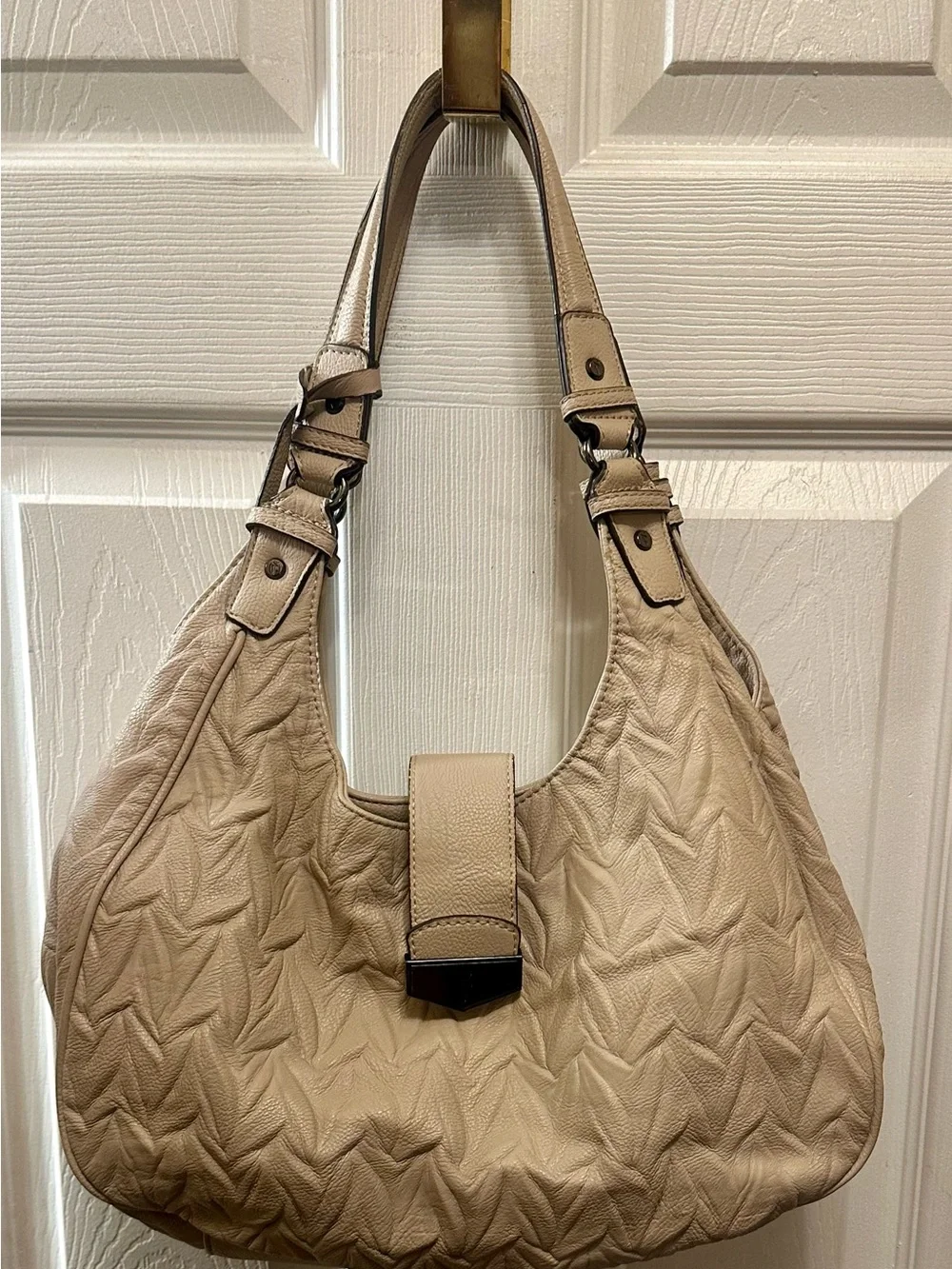 Simply Vera Vera Wang Quilted Hobo Bag in Beige